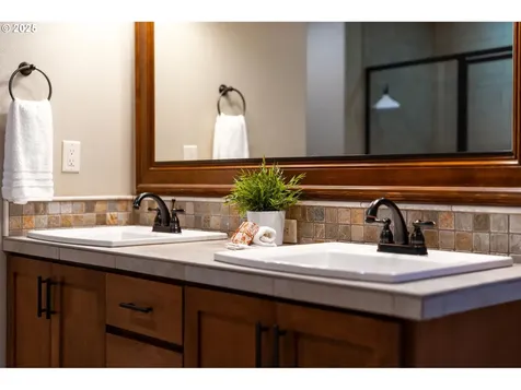 9391 NW Harvest Hill Drive Portland OR 97229