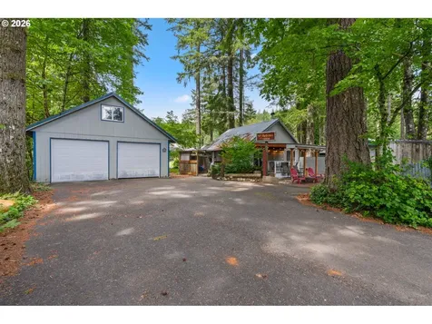 131 Cougar Loop Road Cougar WA 98616