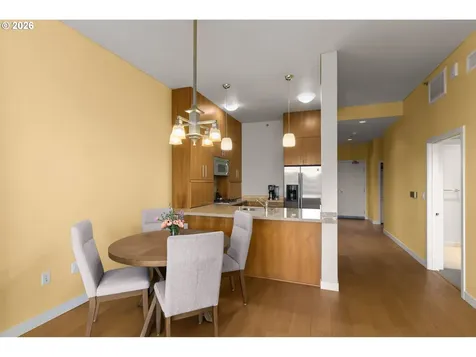 922 NW 11th Avenue Portland OR 97209