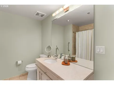 922 NW 11th Avenue Portland OR 97209