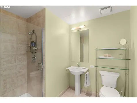 922 NW 11th Avenue Portland OR 97209
