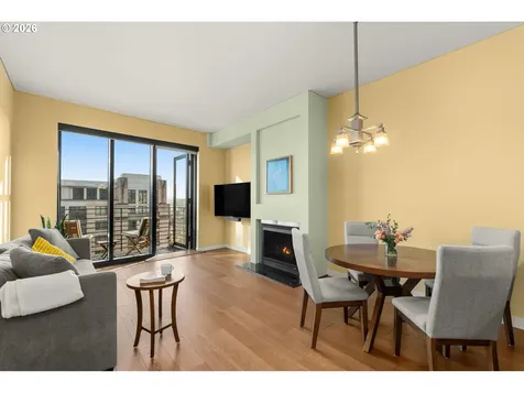 922 NW 11th Avenue Portland OR 97209