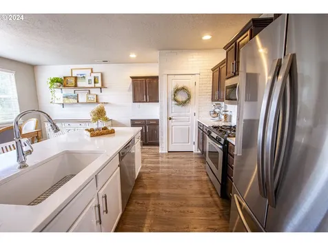 545 Mountaingate Drive 52 Springfield OR 97478