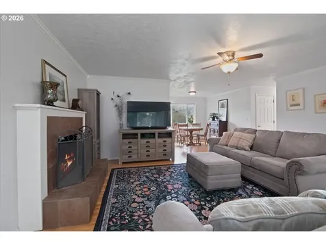 247 Cedar Street Lyons OR 97358