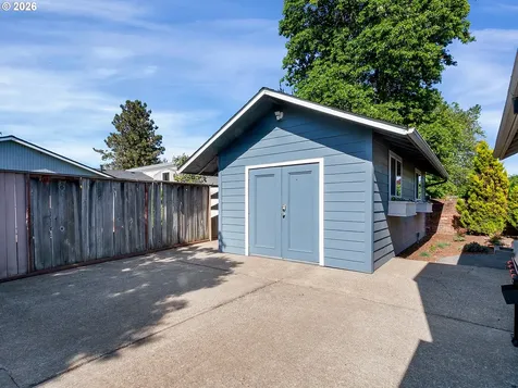 1800 N Cedar Street Newberg OR 97132