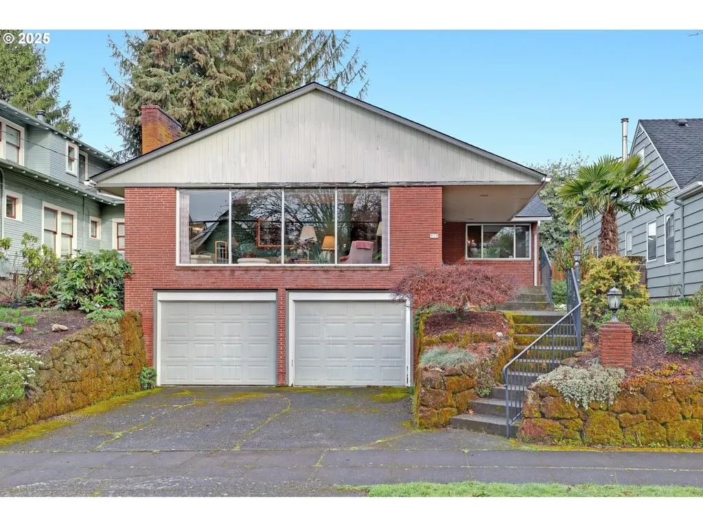 919 NE Floral Place Portland OR 97232