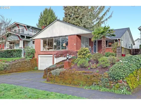 919 NE Floral Place Portland OR 97232