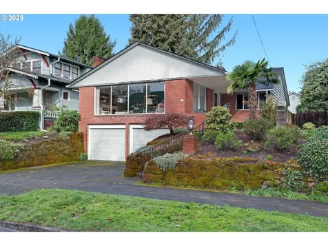 919 NE Floral Place Portland OR 97232