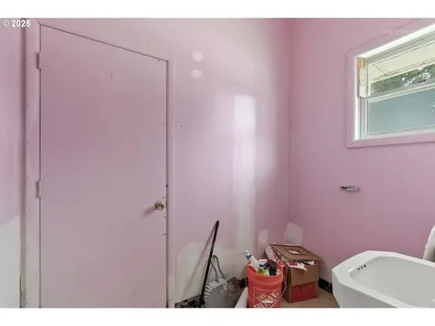 38091 Sunset Street Sandy OR 97055