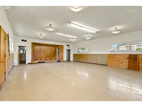 38091 Sunset Street Sandy OR 97055