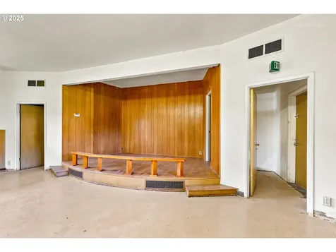 38091 Sunset Street Sandy OR 97055