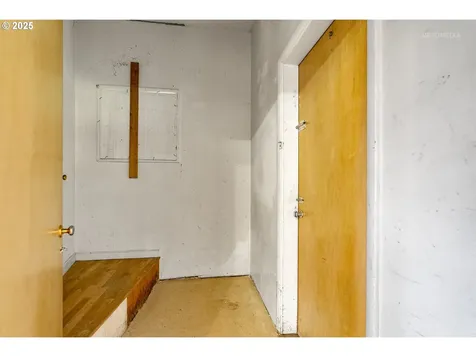 38091 Sunset Street Sandy OR 97055