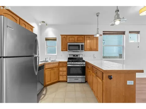 8740 N Drummond Avenue Portland OR 97217