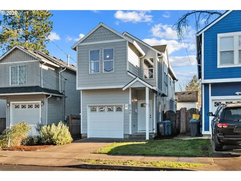 8740 N Drummond Avenue Portland OR 97217