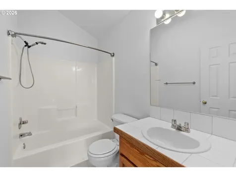 8740 N Drummond Avenue Portland OR 97217