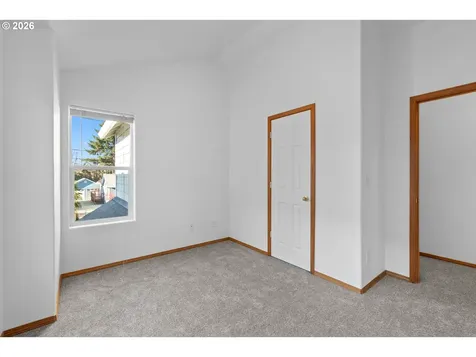 8740 N Drummond Avenue Portland OR 97217