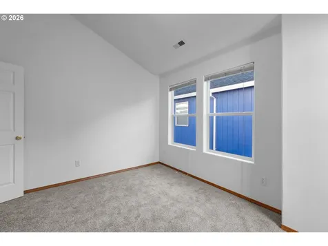 8740 N Drummond Avenue Portland OR 97217