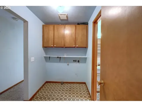 92655 Camelia Road Astoria OR 97103
