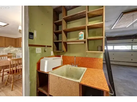 92655 Camelia Road Astoria OR 97103