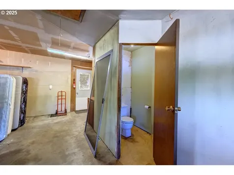 92655 Camelia Road Astoria OR 97103
