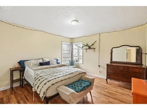 13314 SE Bush Street Portland OR 97236