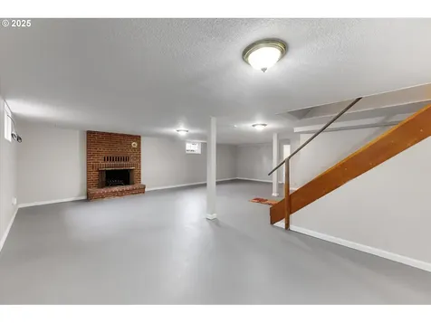 1706 Lord Street Kelso WA 98626