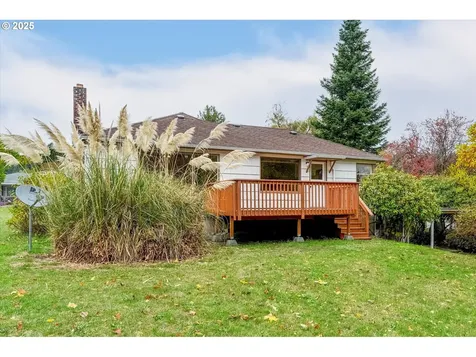 1706 Lord Street Kelso WA 98626