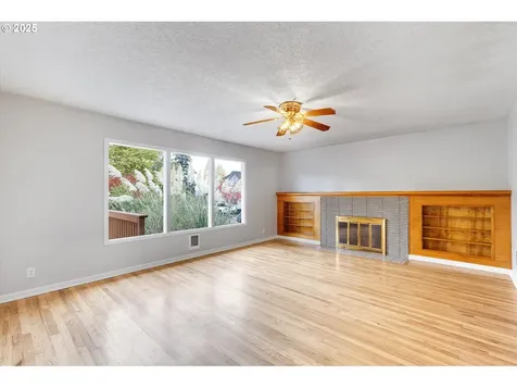 1706 Lord Street Kelso WA 98626