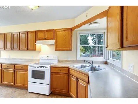 1706 Lord Street Kelso WA 98626