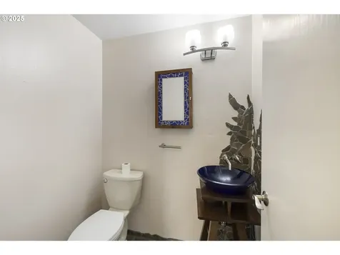 10300 NE 65th Avenue Vancouver WA 98686