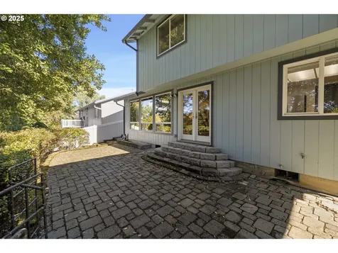 10300 NE 65th Avenue Vancouver WA 98686