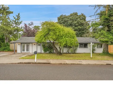 4214 SE 99th Avenue Portland OR 97266