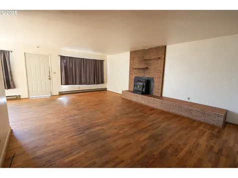 560 State Street North Bend OR 97459