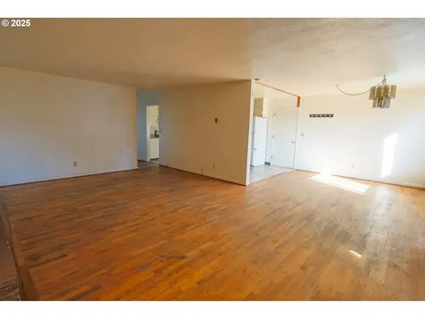 560 State Street North Bend OR 97459