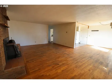 560 State Street North Bend OR 97459