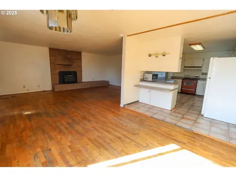 560 State Street North Bend OR 97459