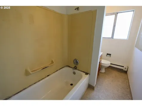 560 State Street North Bend OR 97459