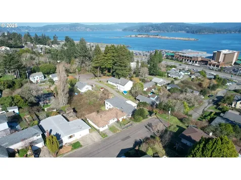 560 State Street North Bend OR 97459