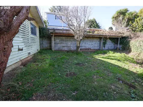 560 State Street North Bend OR 97459