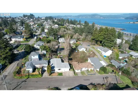 560 State Street North Bend OR 97459