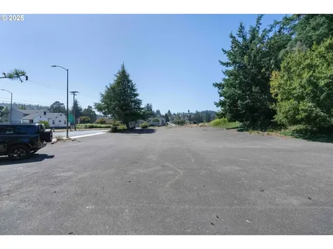 790 Commercial Avenue Coos Bay OR 97420