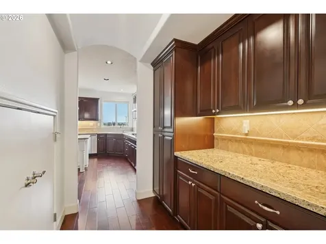 16772 NW Stalder Lane Portland OR 97229