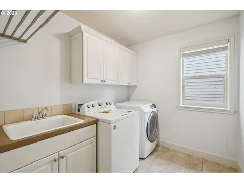 16772 NW Stalder Lane Portland OR 97229