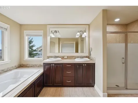 16772 NW Stalder Lane Portland OR 97229