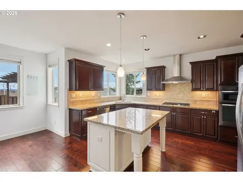 16772 NW Stalder Lane Portland OR 97229