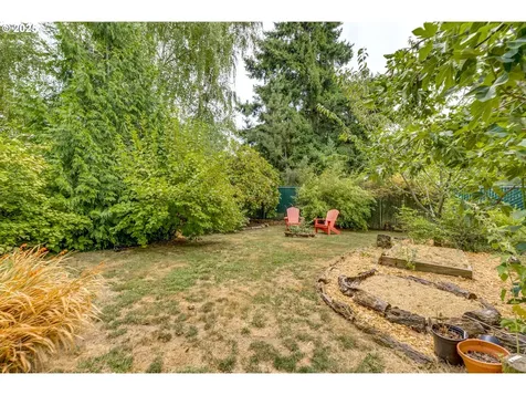 34 SE 86th Avenue Portland OR 97216
