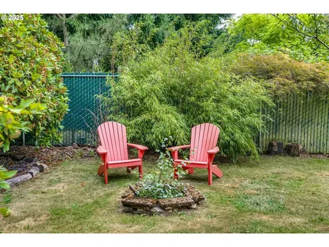 34 SE 86th Avenue Portland OR 97216