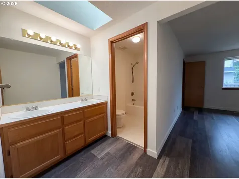 8641 NE Windstone Street Beaverton OR 97006