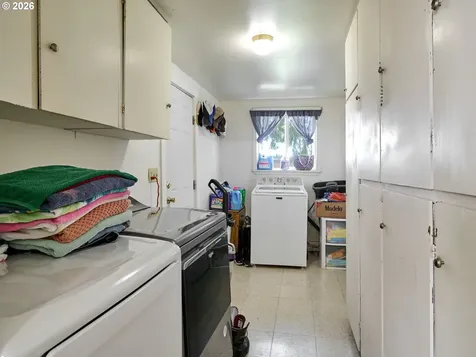 19931 Fobert Road NE Hubbard OR 97032