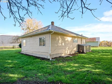 19931 Fobert Road NE Hubbard OR 97032